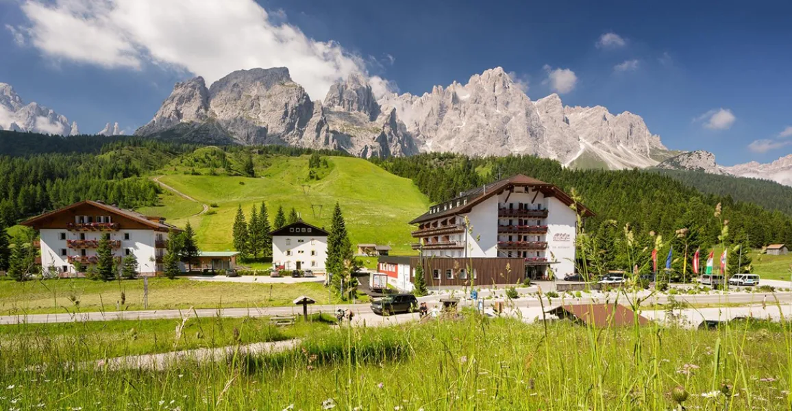 Hotel Kreuzbergpass ****